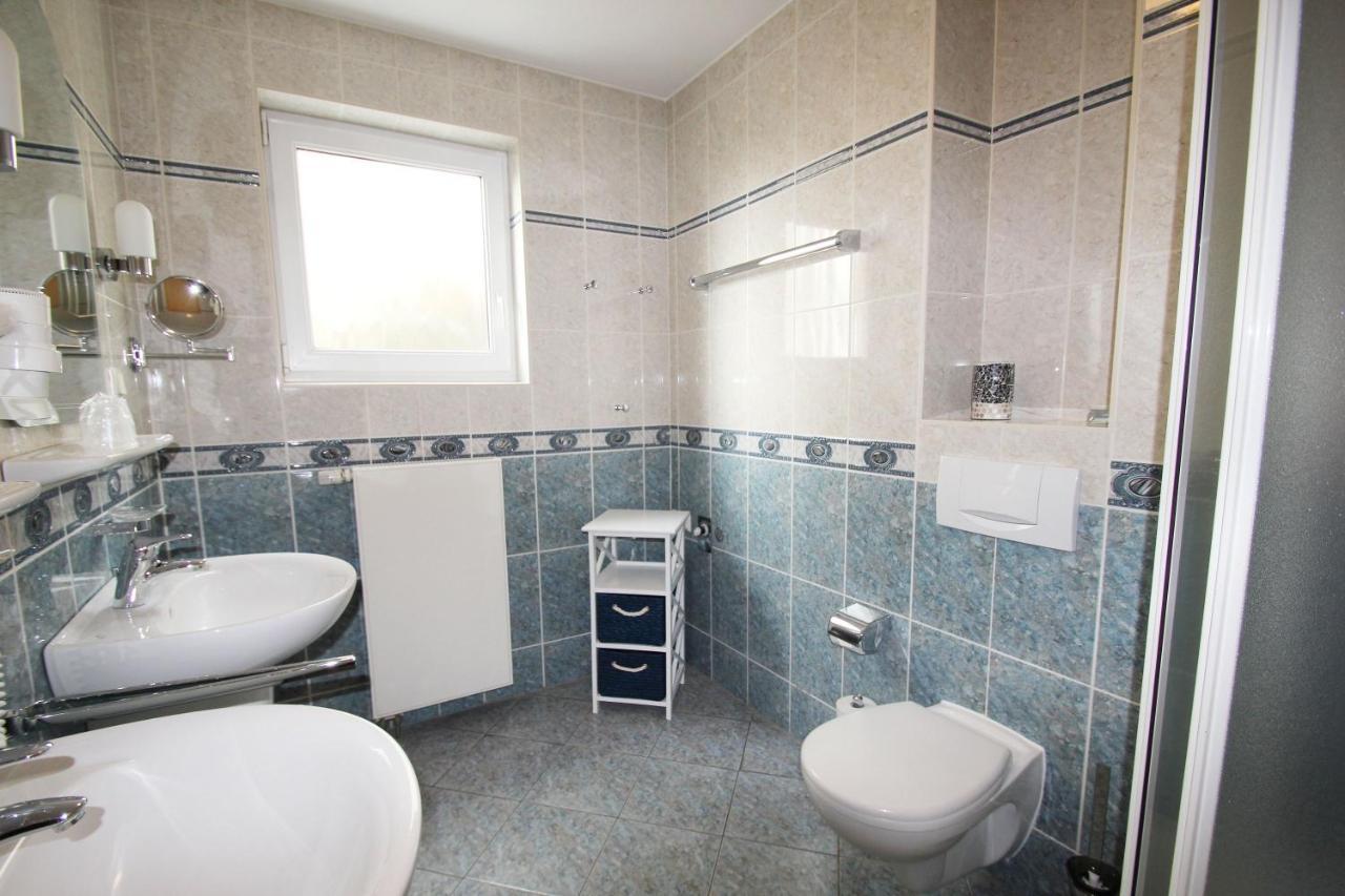 Terrasse, Gratis Nutzung Vom Ahoi Erlebnisbad Und Sauna In Sellin - Meeresblick Fewo 32 Goehren  Exterior photo